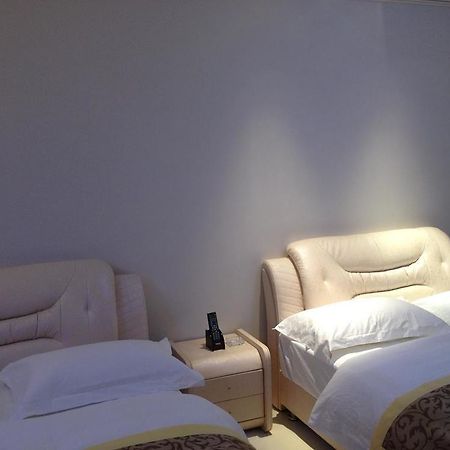 Yichao Apartment Hotel Гуанджоу Екстериор снимка