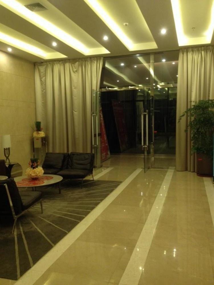 Yichao Apartment Hotel Гуанджоу Екстериор снимка